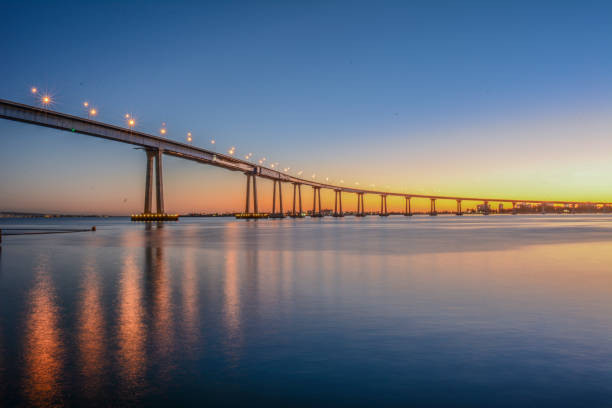 コロナド橋,サンディエゴ - coronado bay bridge san diego california skyline california ストックフォトと画像