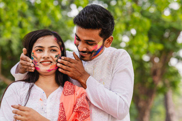 newely-couple-dont-break-this-rules-in-holi-time