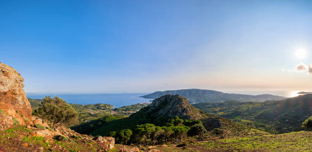 istock Monte Mar di Capanna on Elba (Tuscan Archipelago, Italy) 1309547568