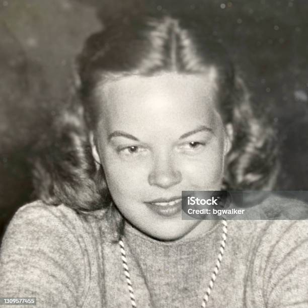 Beautiful Young Woman 1940 Black And White Stock Photo - Download Image Now - 1940, Females, 1940-1949