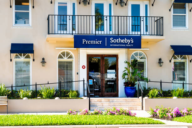 oficina internacional de corretaje inmobiliario de premier sotheby's para corredor de propiedades en la ciudad de florida - florida naples florida house residential structure fotografías e imágenes de stock