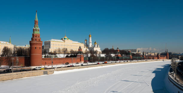 istock Daytime view of Moskow Kremlin 1309626986