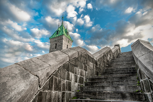 Escalera de piedra en la antigua ciudad de Quebec photo