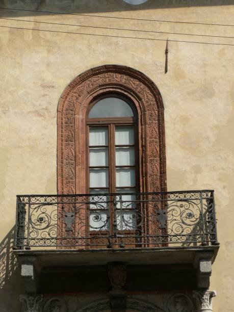 istock buildings in Milan 1309697838