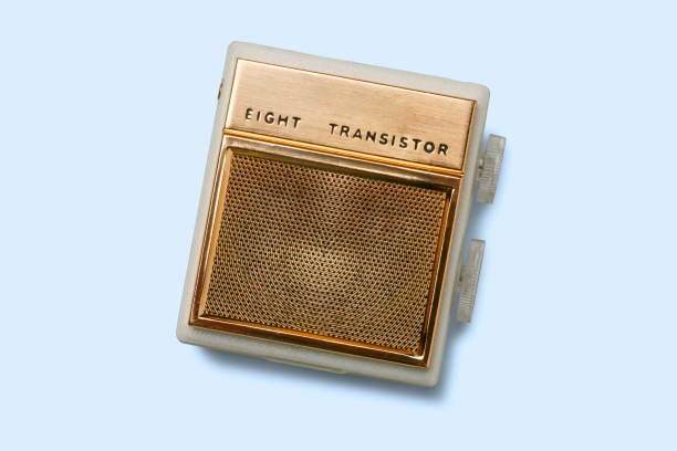 ретро транзистор радио - transistor стоковые фото и изображения