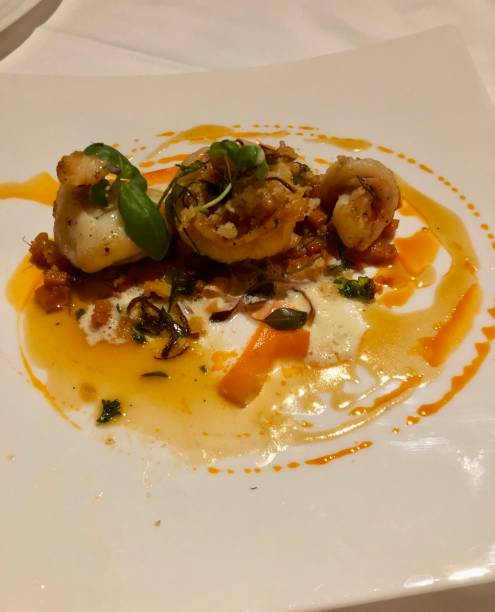 istock Fine dining in Myanmar: Crispy prawn with curry sauce 1309775922