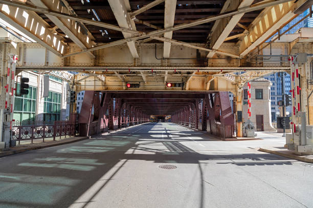 istock Bascule Bridge in Downtown Chicago, Illinois 1309787677