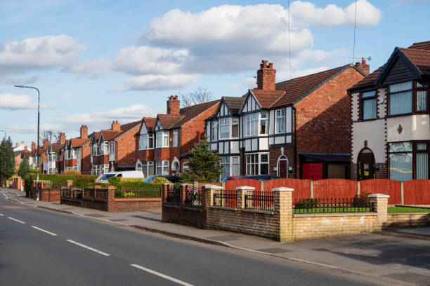 イギリス・マンチェスターの半戸建て住宅 - house housing development uk housing problems ストックフォトと画像