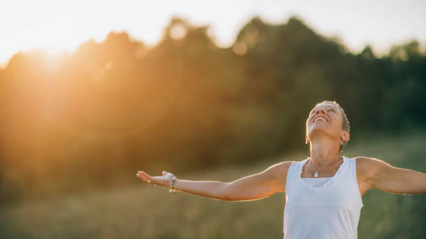 istock Embracing the positive energy with open arms 1309812012