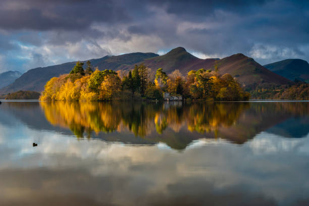 istock Derwentwater Autumn Sunrise 1309883076