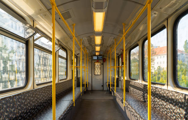 интерьер поезд - nobody subway station subway train underground стоковые фото и изображения
