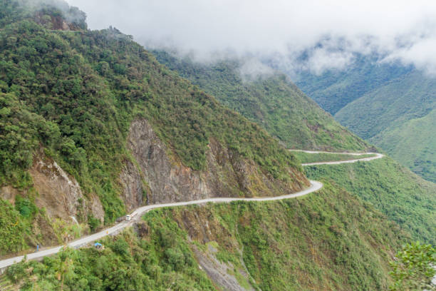 istock Mountain road in Yanamanchi valley, Peru 1309994108