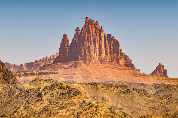 Red sandstone buttes Wadi Al Disah Tabuk Province Saudi Arabia Red sandstone buttes near Wadi Al Disah Tabuk Province Saudi Arabia butte rocky outcrop stock pictures, royalty-free photos & images