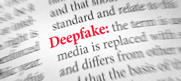 Definición de la palabra Deepfake en un diccionario photo