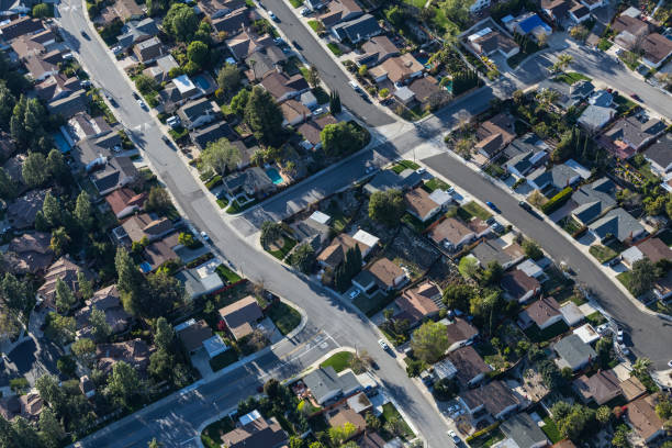 suburban homes aerial southern california - residential district fotos imagens e fotografias de stock