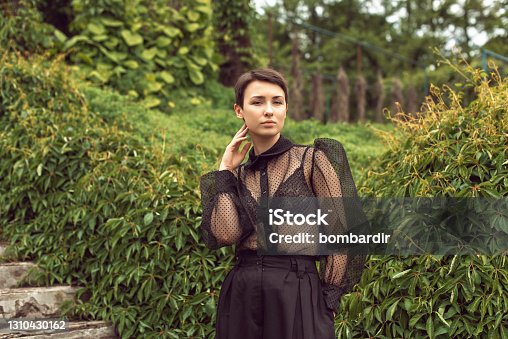 Vestidos Transparentes - Banco de fotos e imágenes de stock - iStock Vestidos Transparentes - Banco de fotos e imágenes de stock - iStock