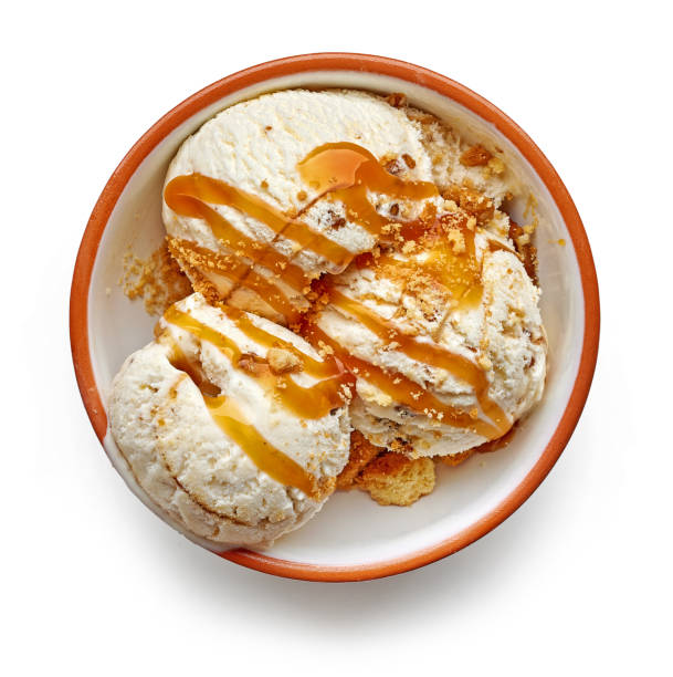 bowl of caramelized walnut and maple syrup ice cream