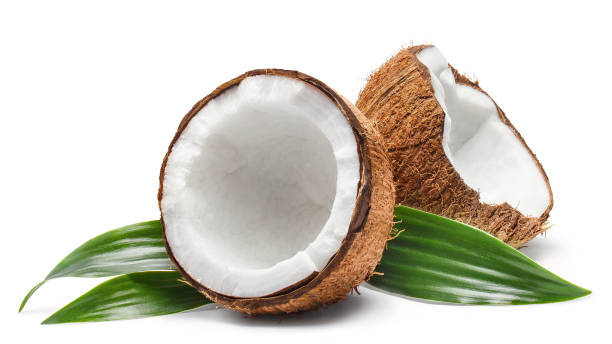 deliciosos cocos sobre blanco - coconut flakes fotografías e imágenes de stock