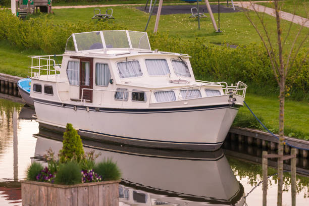 istock Boat - Hausbot on a canal in Hindeloopen, Holland 1310770905