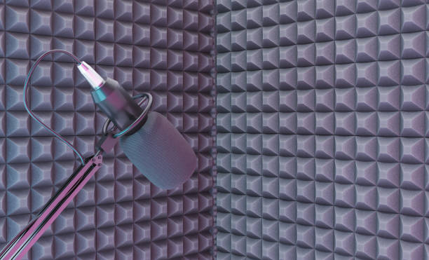 studiomikrofon über einer aufnahmeecke mit akustikschaum - domestic room audio stock-fotos und bilder