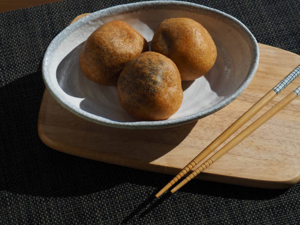 istock Asian food glutinous rice donuts, cooking 1310890880