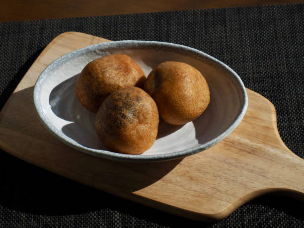 istock Asian food glutinous rice donuts, cooking 1310890897