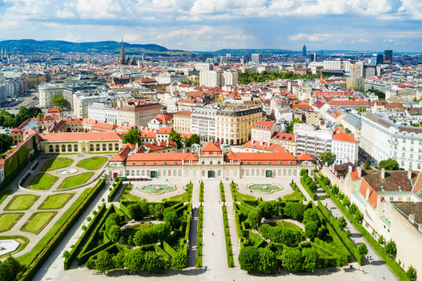 비엔나의 벨베데레 궁전 - architecture austria building exterior color image 뉴스 사진 이미지
