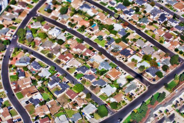istock Flying over Los Angeles 1310931115