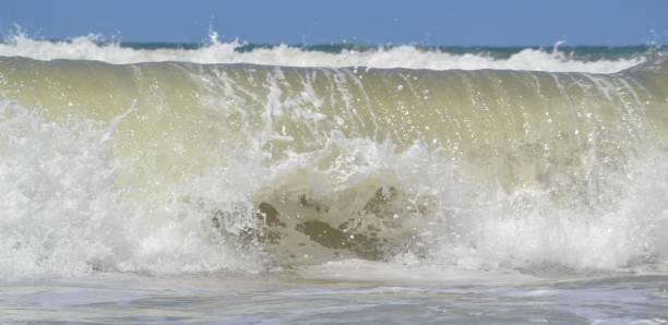 istock Wellen Waves Ondas Raging waters 1310953427