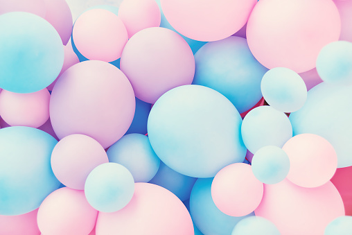 pink and mint balloons photo wall birthday decoration