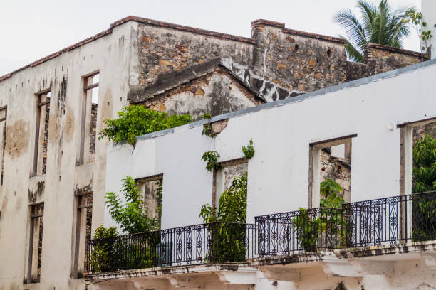 istock Crumbling colonial buildings in Casco Viejo (Historic Center) in Panama Ci 1311155183