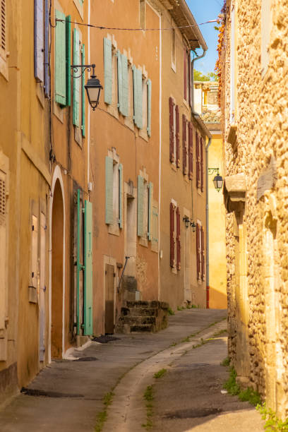 istock Goult in Provence, village 1311164389