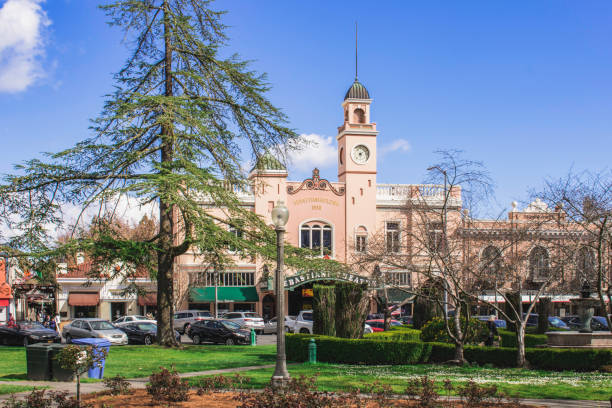 Historic theater at Sonoma Plaza Sonoma California, USA March 20 2021: Historic theater "Sebastiani Theater", at Sonoma Plaza in Sonoma Country, was built by Samuele Sebastiani in 1933 sonoma county stock pictures, royalty-free photos & images
