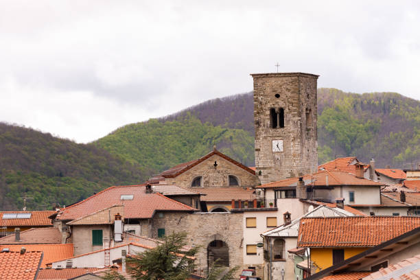 istock Small village in Tuscany 1311185352