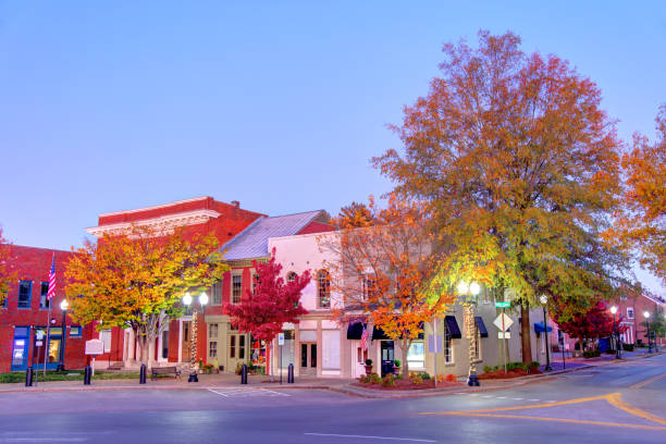 istock Autumn in Franklin 1311191558