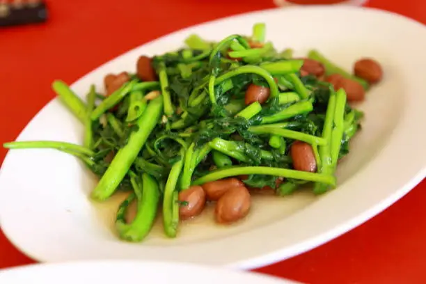 Chinese style stir-fired vegetable with peanuts