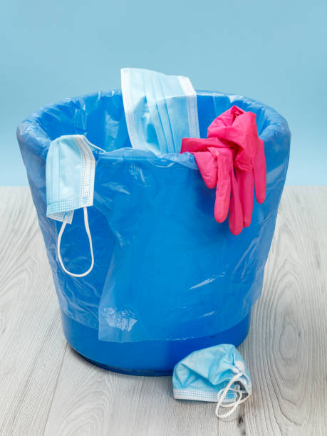 istock The trash bin for utilization of individual protection means. 1311206941
