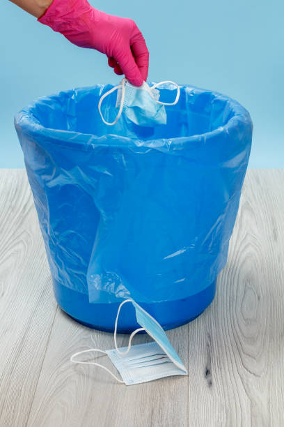 istock The trash bin for utilization of individual protection means. 1311206960