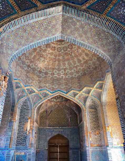 istock Shah Jahan mosque in Pakistan 1311214898