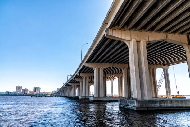 interestatal 95 desde abajo - saint johns river fotografías e imágenes de stock