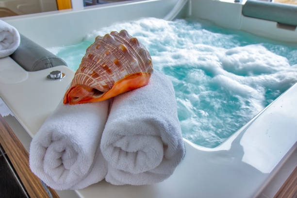 Shell decoration on the hot tub
