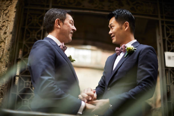 ゲイカップル婚約肖像画 - homosexual wedding married engagement ストックフォトと画像