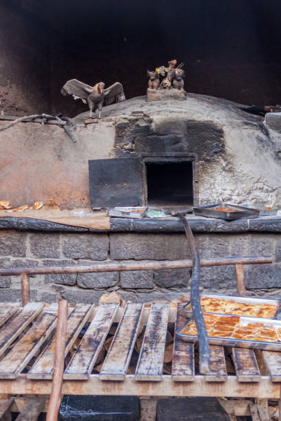 Colonial clay oven in Pisac village, Peru Colonial clay oven in Pisac village, Peru stove oven adobe outdoors stock pictures, royalty-free photos & images