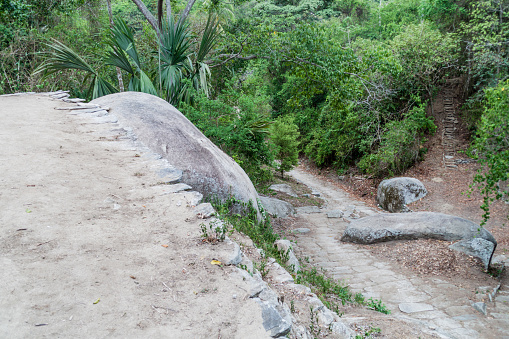 Restos de un pueblo de indígenas Kogi en el Parque Nacional Tayrona, Colombia photo