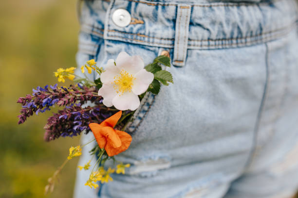 istock Pocket full of flowers 1311530553