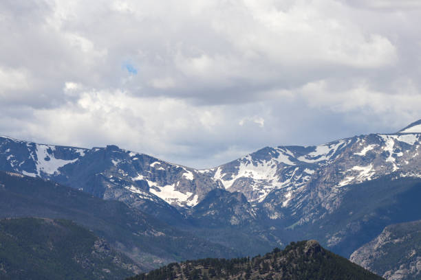 istock A snow covered Mountain View from hiking trails 1311533936