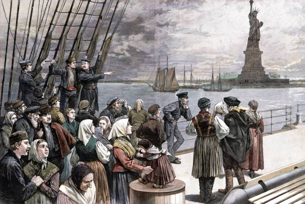 ilustrações, clipart, desenhos animados e ícones de navio com passageiros imigrantes chegando em nova york - ilha ellis