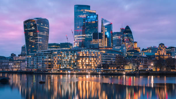 istock LONDON NIGHT LONG EXPOSURE 1311593625