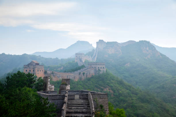The Great Wall and the beautiful clouds in the morning The Great Wall in China. The Great Wall and the beautiful clouds in the morning porcelain photos stock pictures, royalty-free photos & images