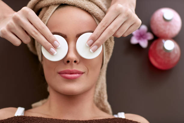 istock cleaning face treatment at luxury spa 1311662606